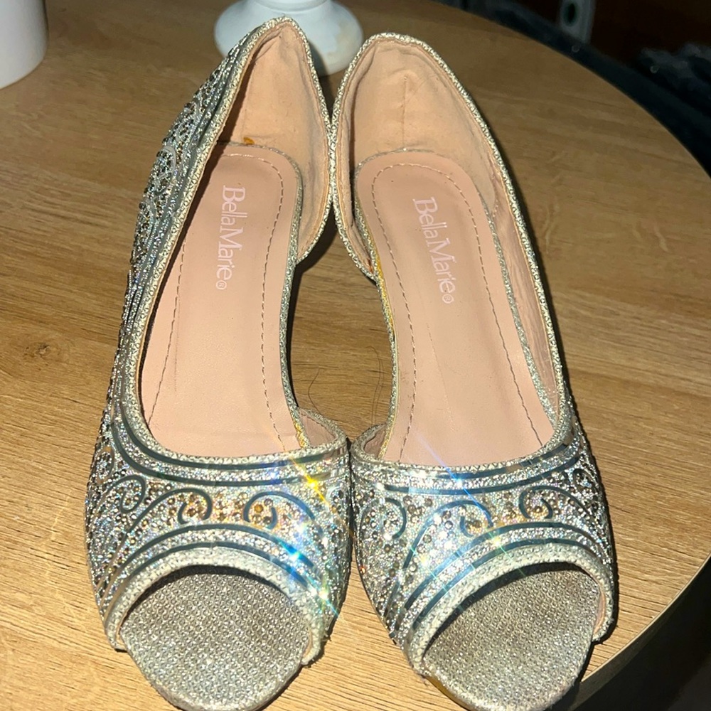 Sparkly open-toes